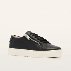 Billie II Black Emboss