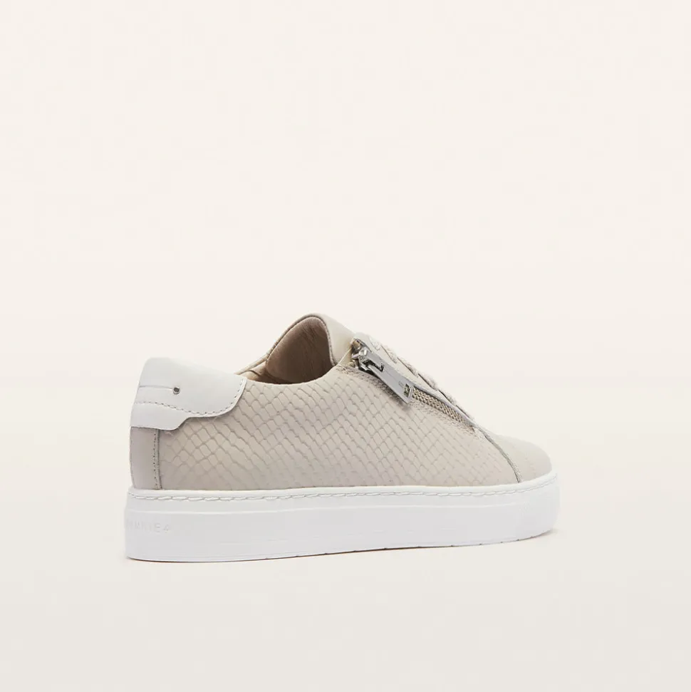 Billie II Bone Grey Emboss