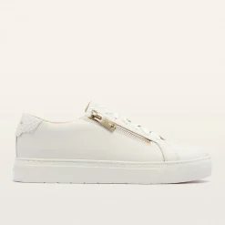 Billie II White