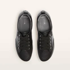 Ellie V Black