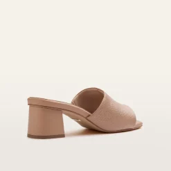 Kennedy Camel Weave