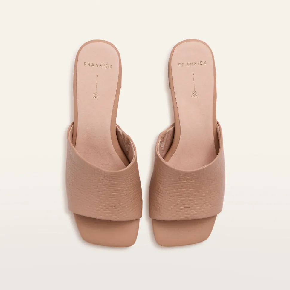 Kennedy Camel Weave