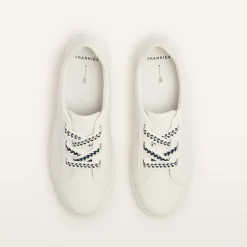 Mya II Soft White Emboss