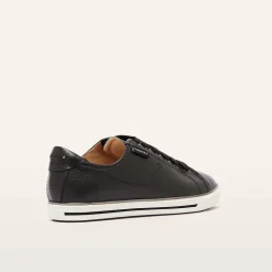 Nat III Black/White