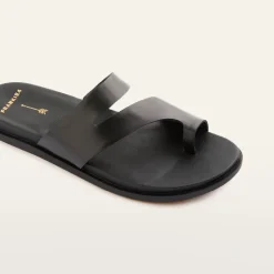 Riviera Black