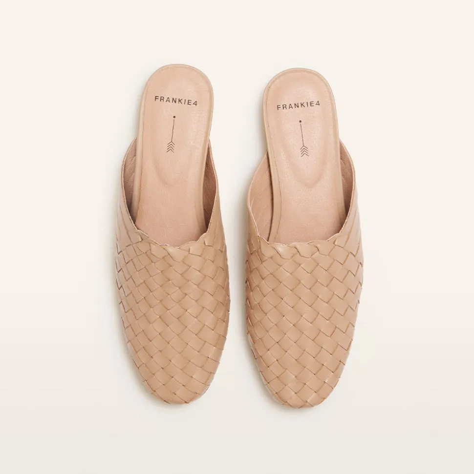 Wallace Camel Weave
